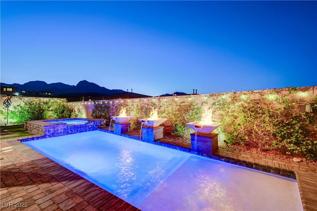 12502 Dolan Point, Las Vegas, NV 89138