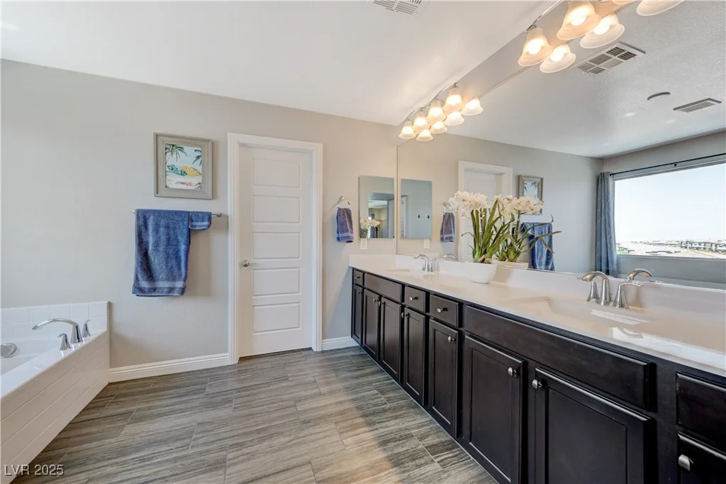 12502 Dolan Point, Las Vegas, NV 89138