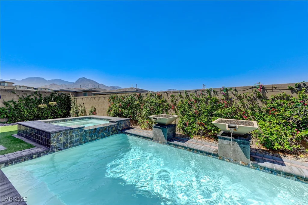 12502 Dolan Point, Las Vegas, NV 89138