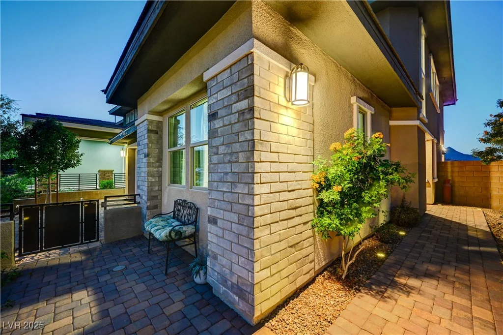 12502 Dolan Point, Las Vegas, NV 89138