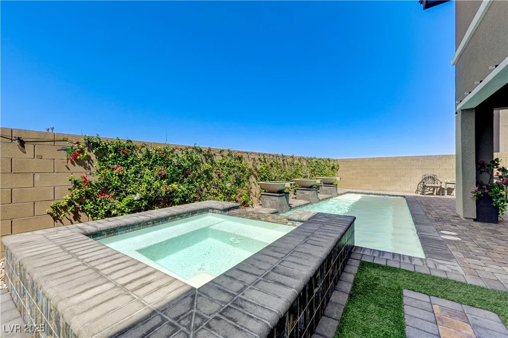 12502 Dolan Point, Las Vegas, NV 89138