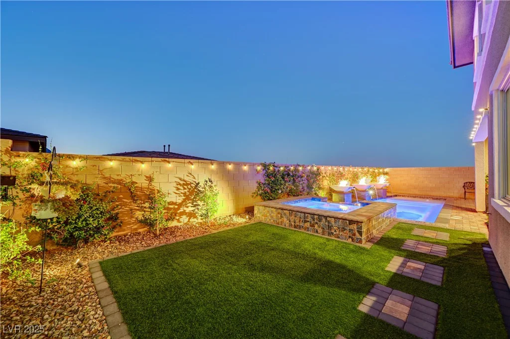 12502 Dolan Point, Las Vegas, NV 89138