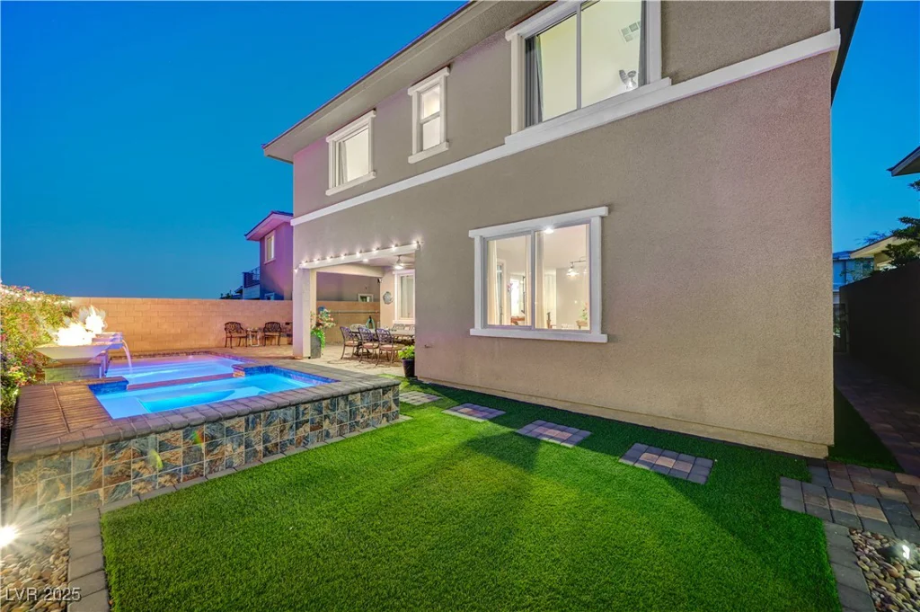 12502 Dolan Point, Las Vegas, NV 89138