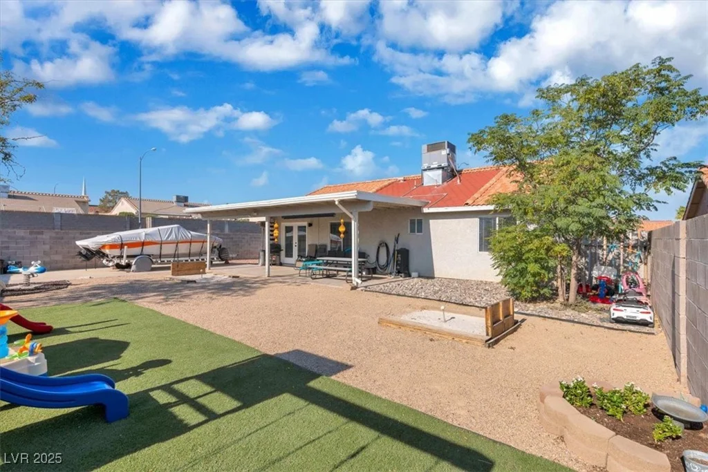 500 Grape, Henderson, NV 89015