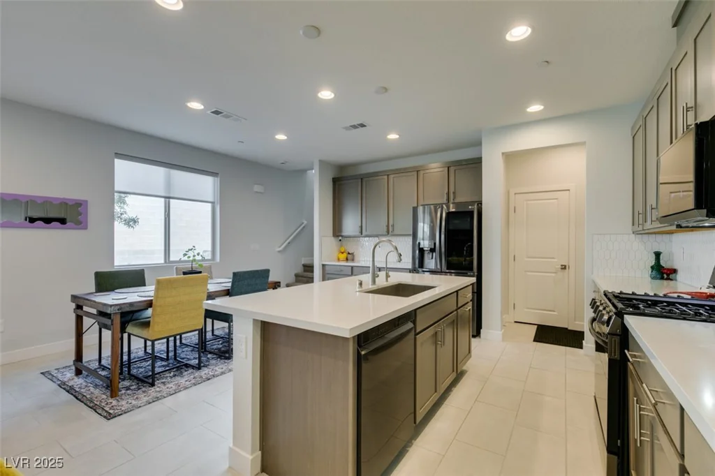 9367 Lunar Effect, Las Vegas, NV 89143