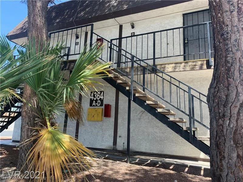 4364 Tara, Las Vegas, NV 89102