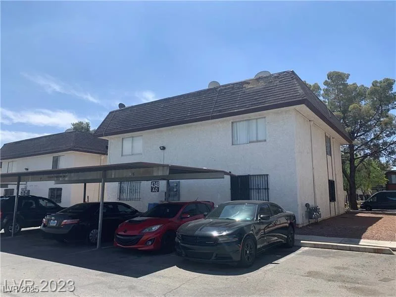 4364 Tara, Las Vegas, NV 89102
