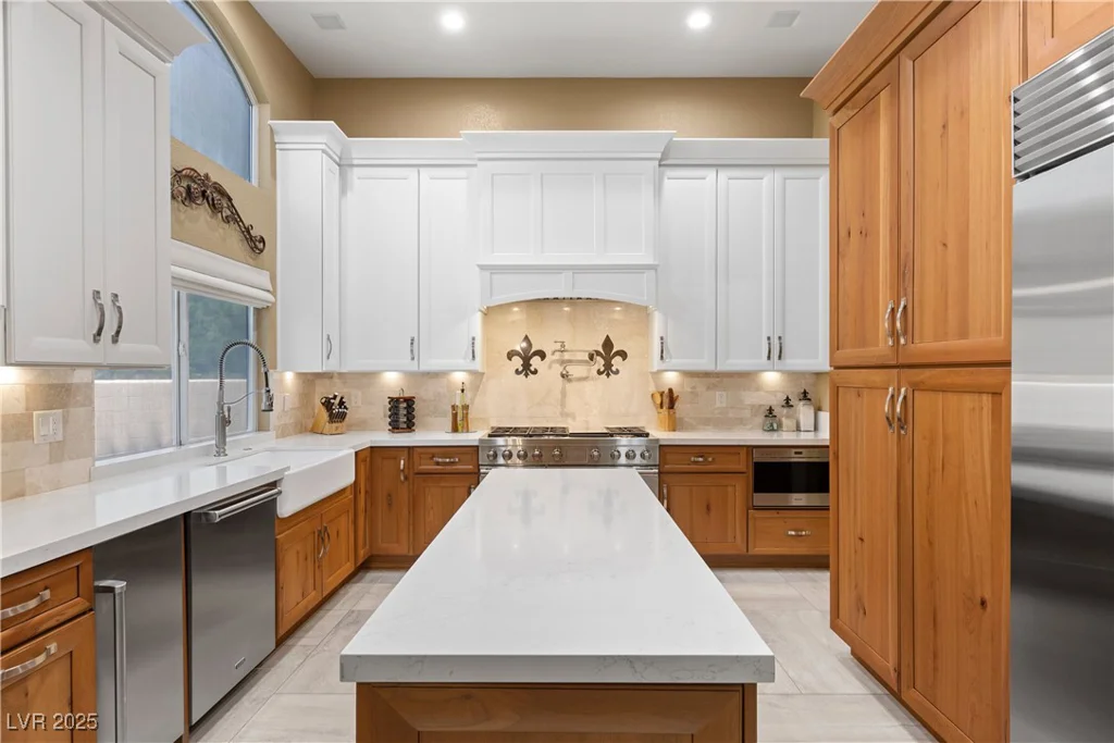 8448 Desert Quail, Las Vegas, NV 89128