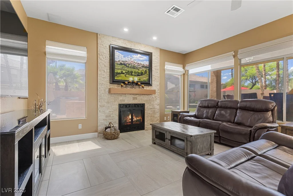 8448 Desert Quail, Las Vegas, NV 89128