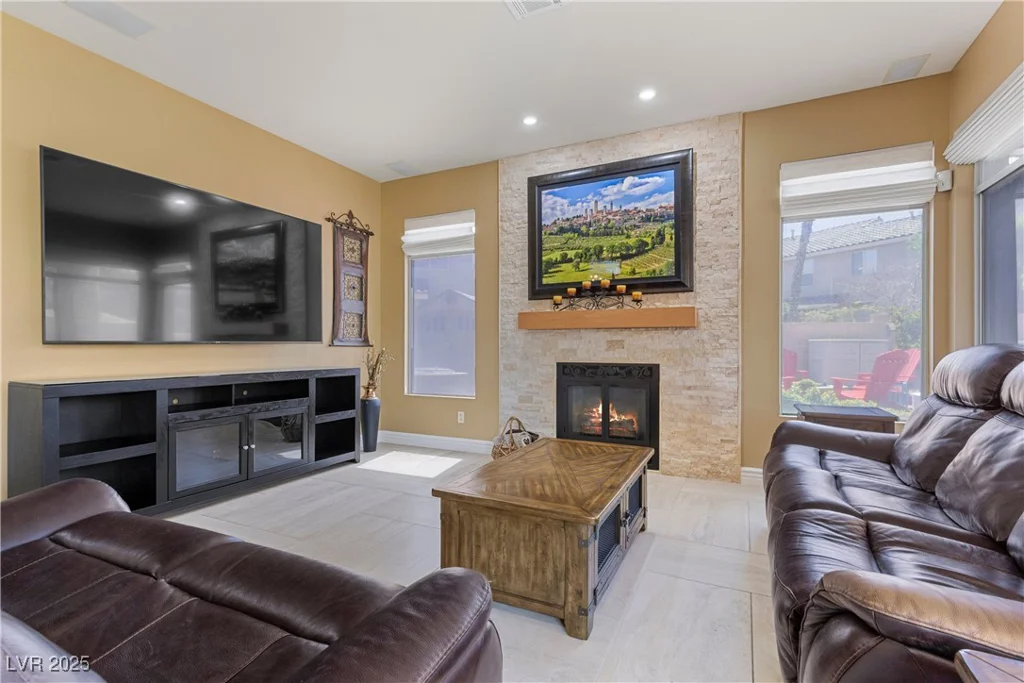 8448 Desert Quail, Las Vegas, NV 89128