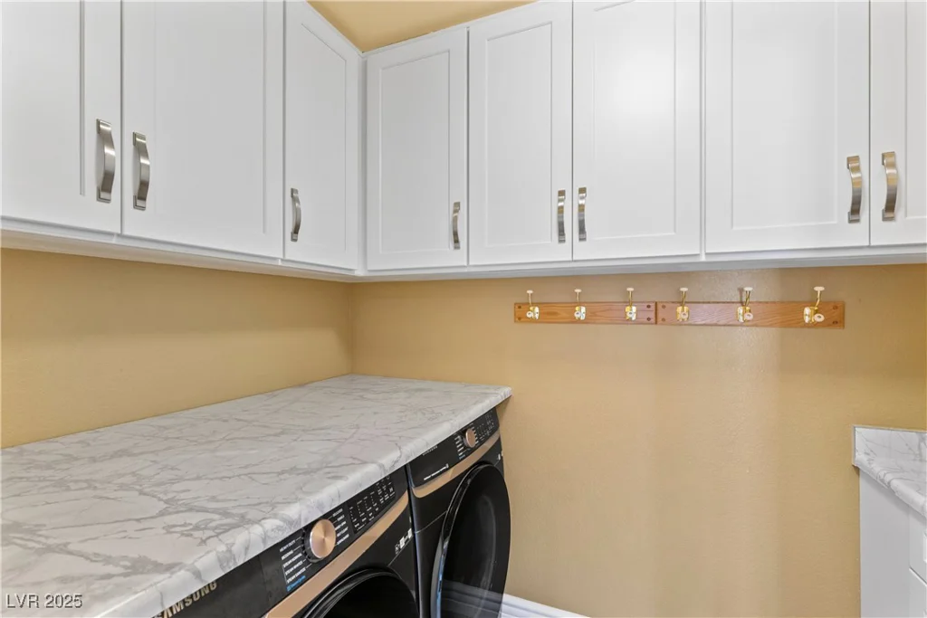 8448 Desert Quail, Las Vegas, NV 89128