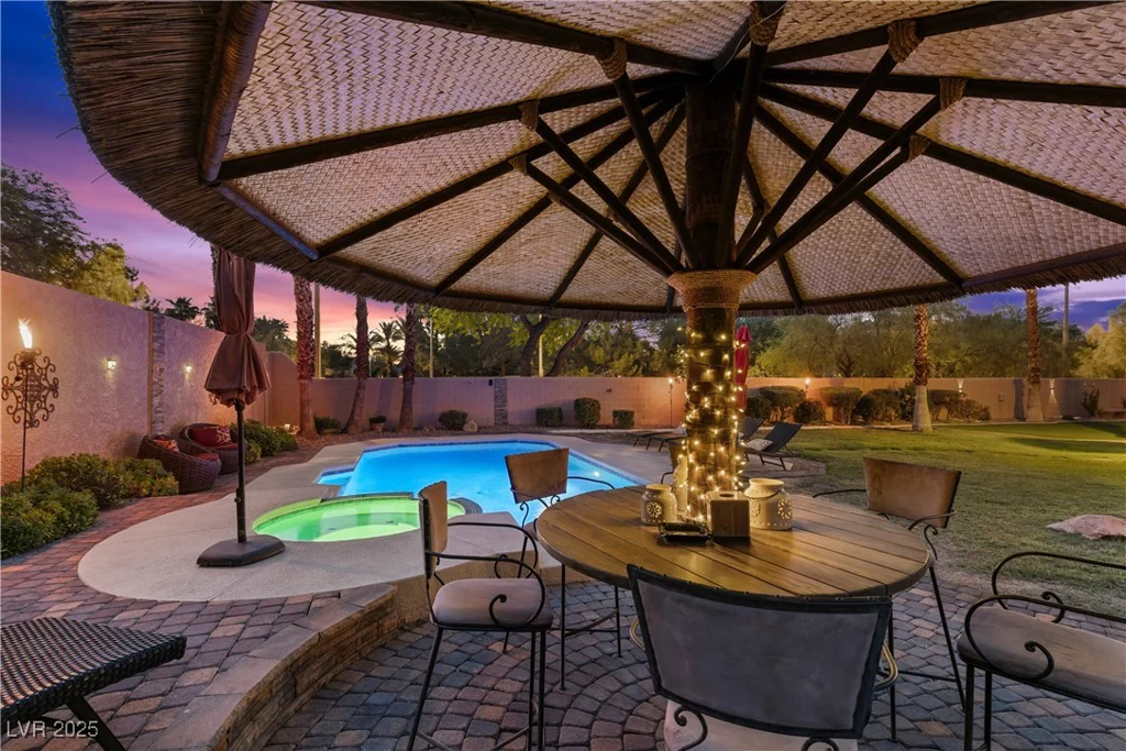 8448 Desert Quail, Las Vegas, NV 89128