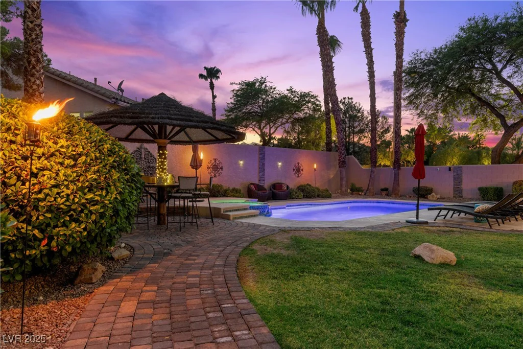 8448 Desert Quail, Las Vegas, NV 89128
