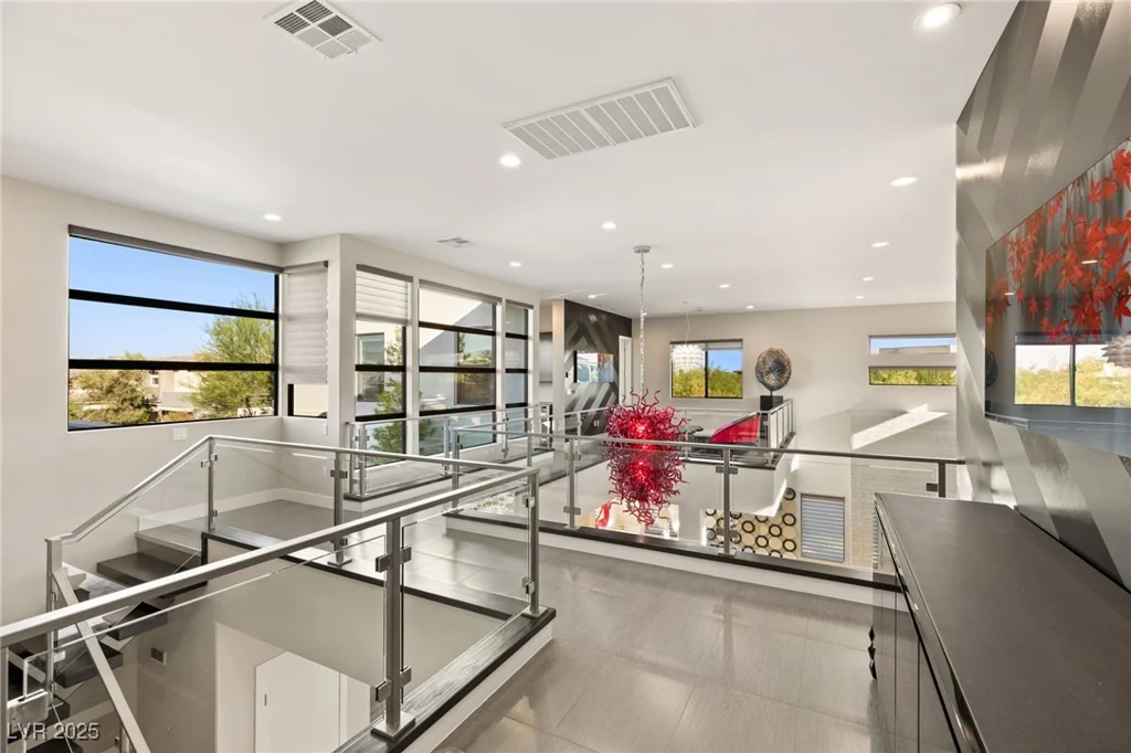 43 Grey Feather, Las Vegas, NV 89135