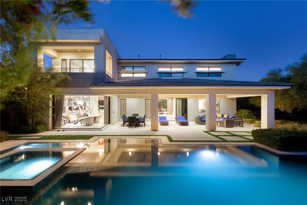 43 Grey Feather, Las Vegas, NV 89135