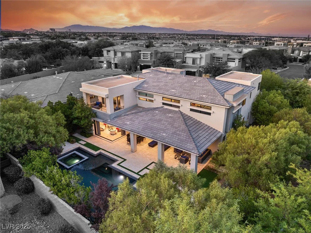 43 Grey Feather, Las Vegas, NV 89135