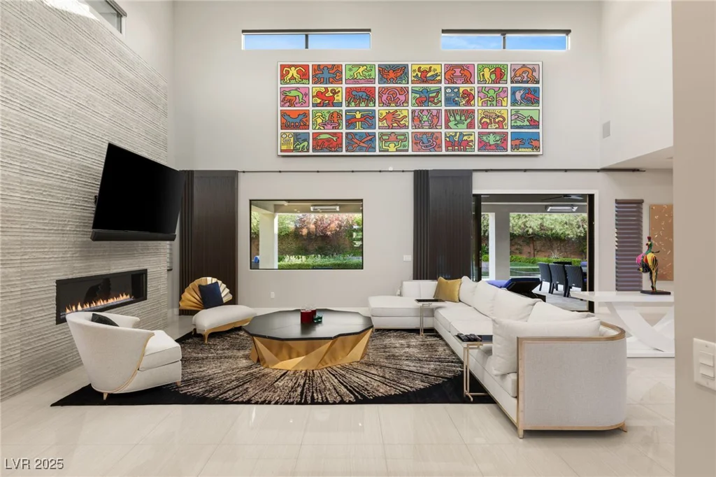 43 Grey Feather, Las Vegas, NV 89135