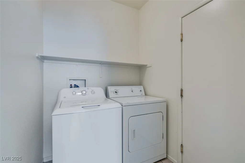 3735 Kit Fox, Las Vegas, NV 89122