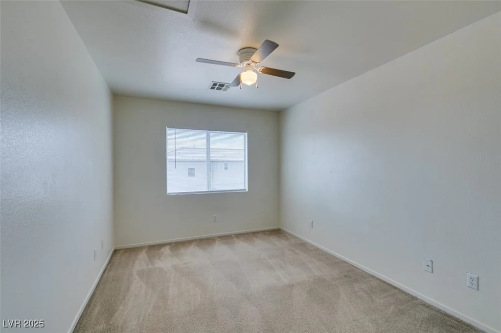 3735 Kit Fox, Las Vegas, NV 89122