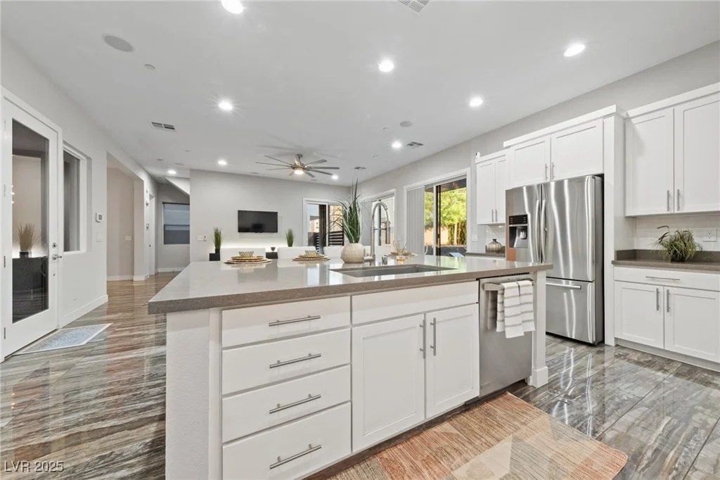 845 Loch Katrine, Henderson, NV 89012