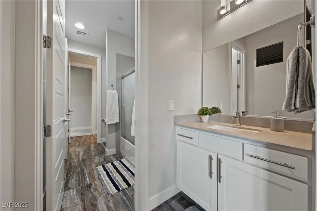 845 Loch Katrine, Henderson, NV 89012