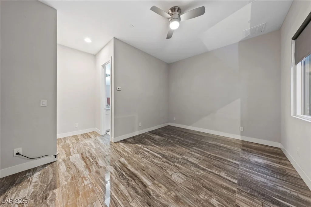845 Loch Katrine, Henderson, NV 89012