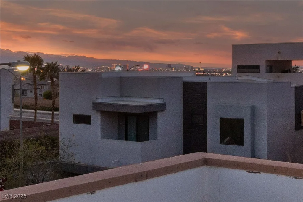 845 Loch Katrine, Henderson, NV 89012
