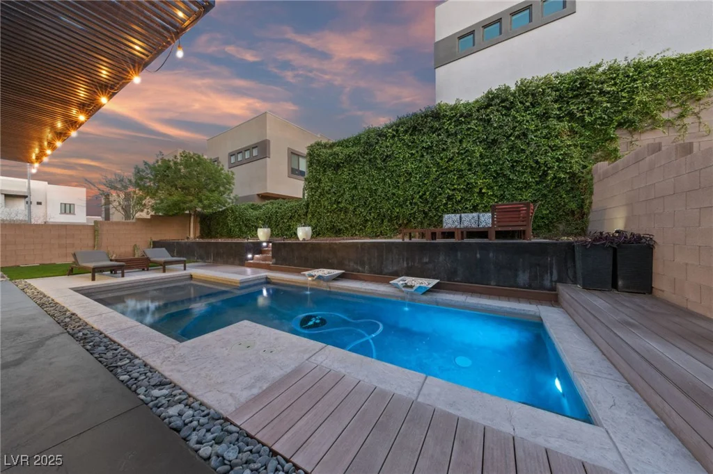 845 Loch Katrine, Henderson, NV 89012