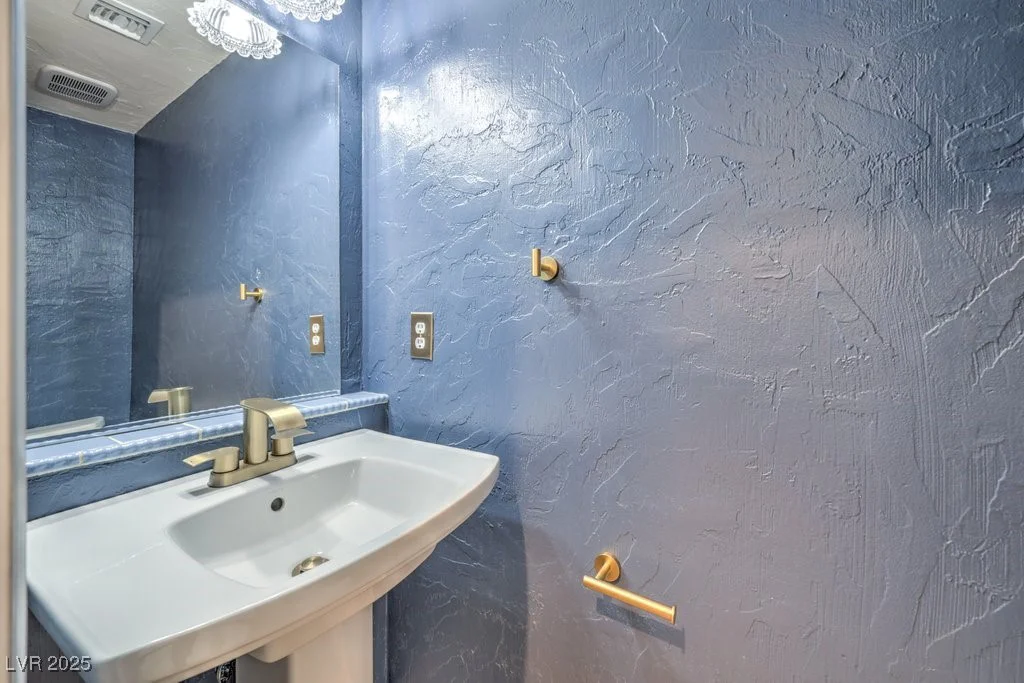 7209 Richmond Heights, Las Vegas, NV 89128