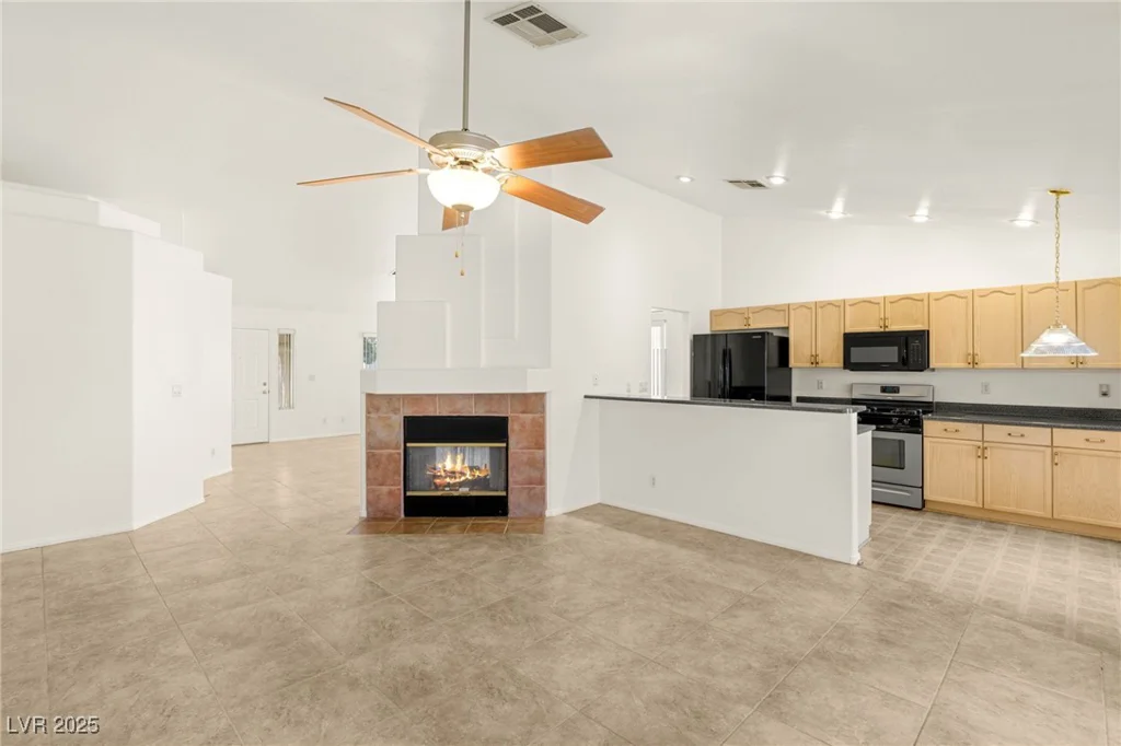 7220 Robins Roost, Las Vegas, NV 89131