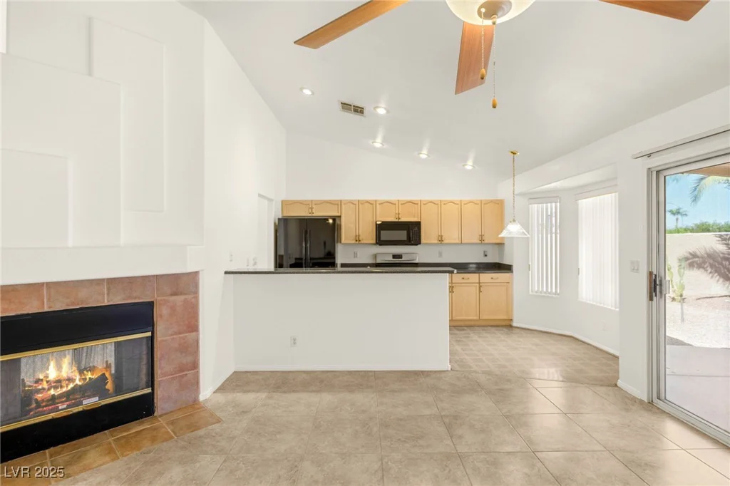 7220 Robins Roost, Las Vegas, NV 89131
