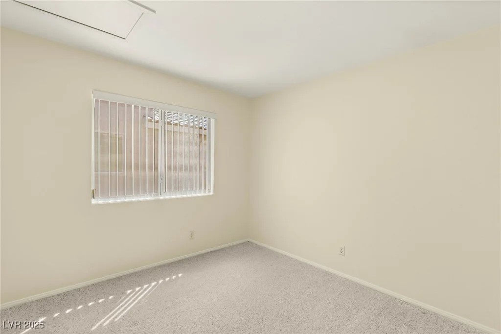 7220 Robins Roost, Las Vegas, NV 89131