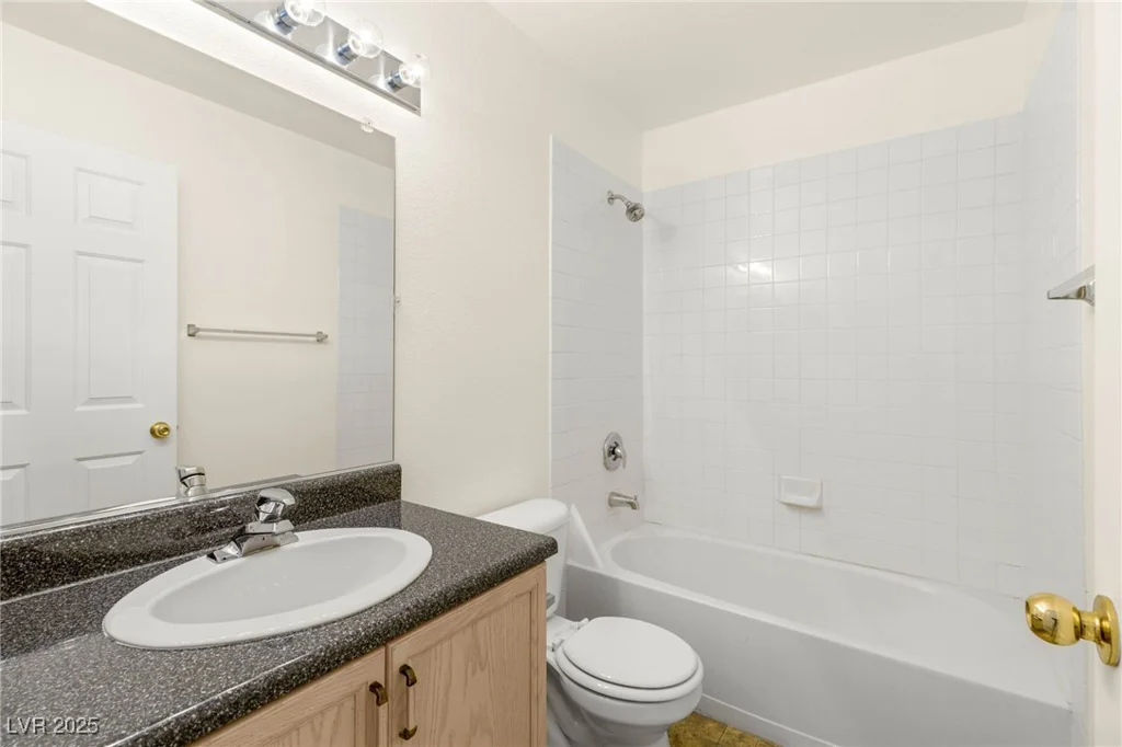 7220 Robins Roost, Las Vegas, NV 89131