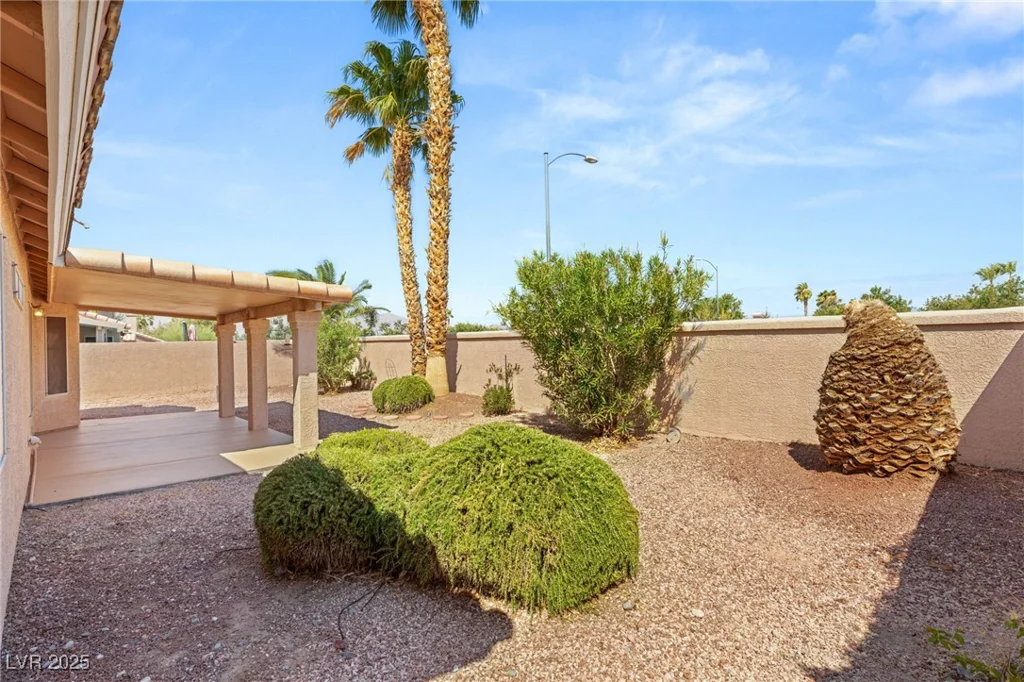 7220 Robins Roost, Las Vegas, NV 89131