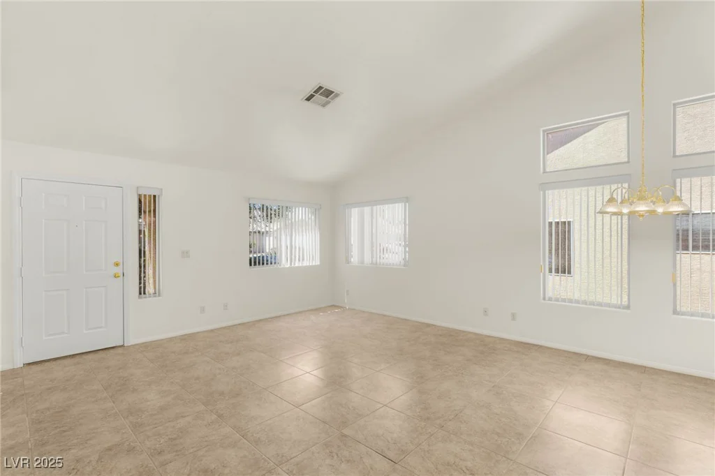 7220 Robins Roost, Las Vegas, NV 89131