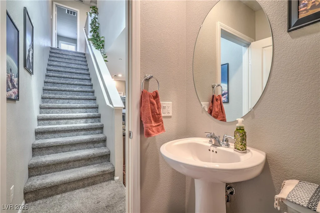 7064 Coyote Mesa, North Las Vegas, NV 89086
