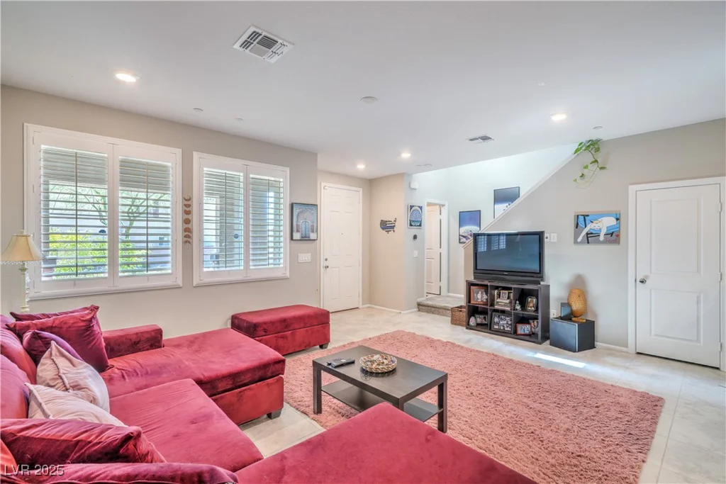 7064 Coyote Mesa, North Las Vegas, NV 89086