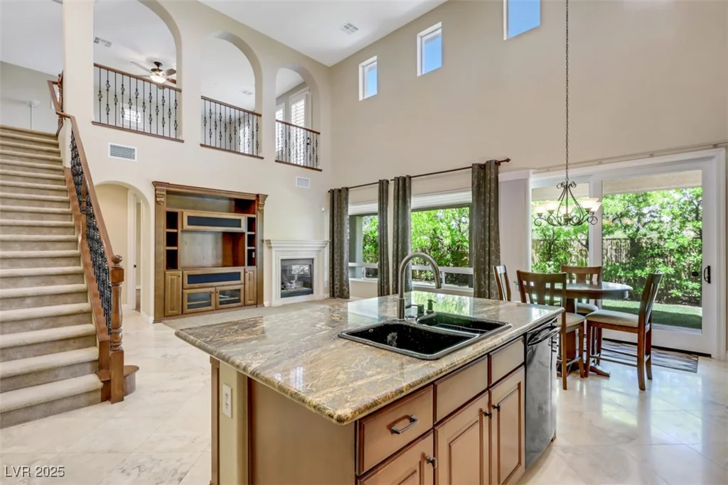 530 Cala Morlanda, Las Vegas, NV 89138