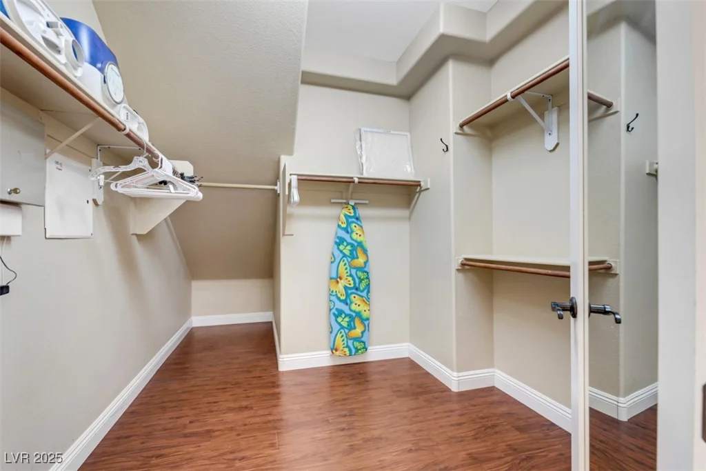 530 Cala Morlanda, Las Vegas, NV 89138