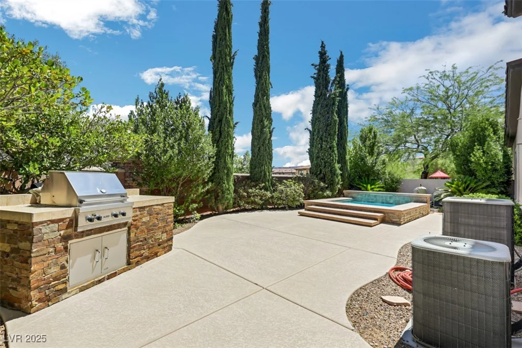 530 Cala Morlanda, Las Vegas, NV 89138