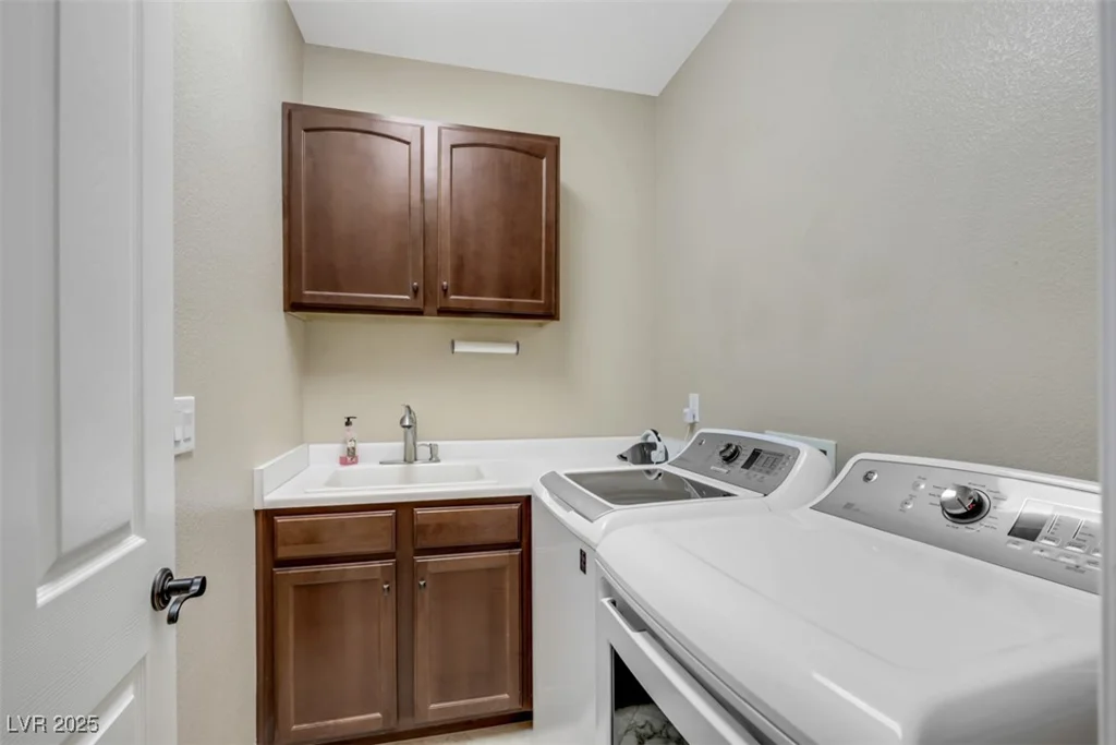 530 Cala Morlanda, Las Vegas, NV 89138