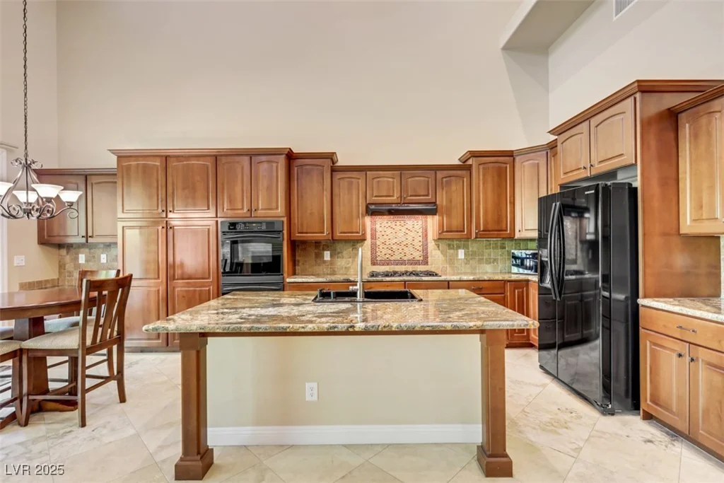 530 Cala Morlanda, Las Vegas, NV 89138