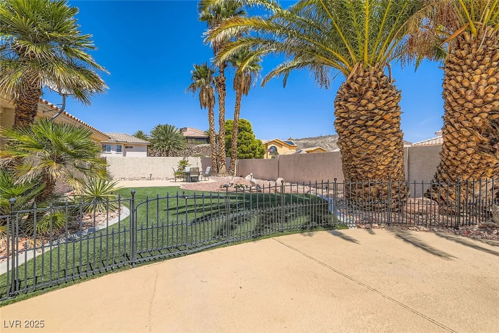 1037 Norellat, Henderson, NV 89011
