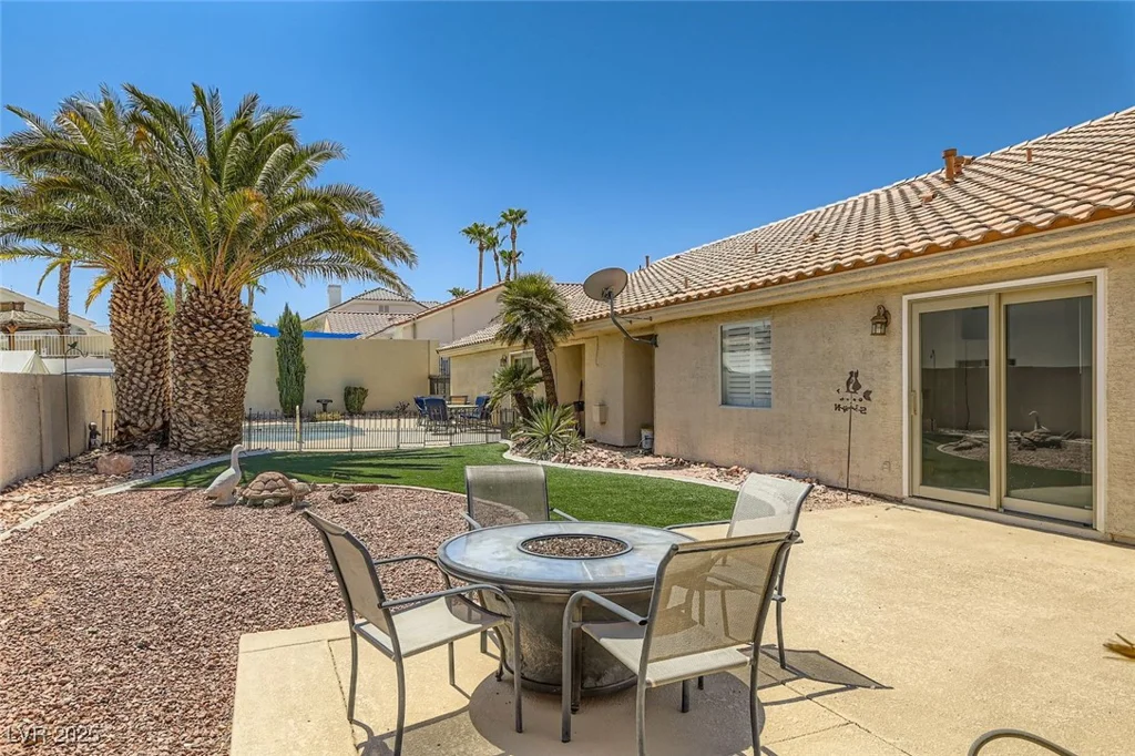 1037 Norellat, Henderson, NV 89011