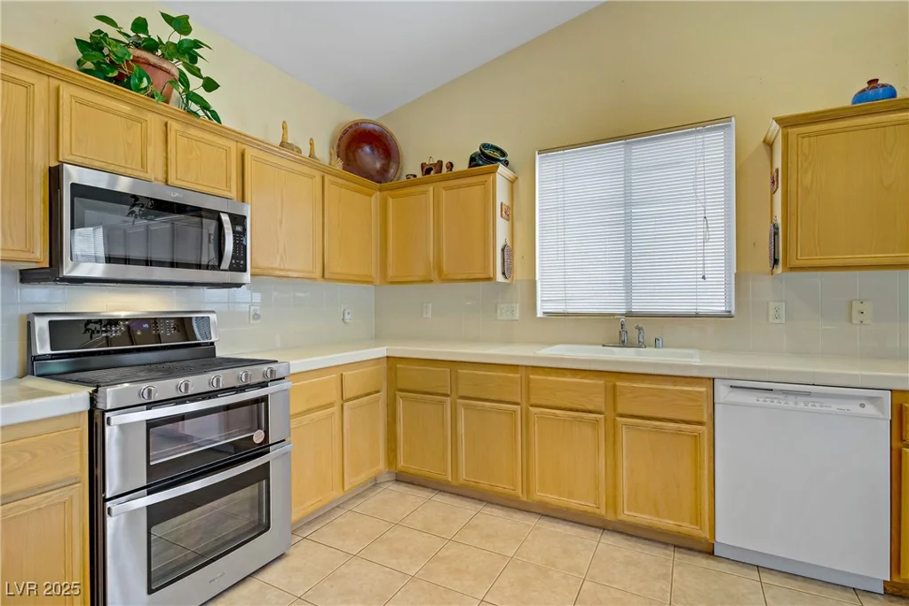 967 Cardelina, Henderson, NV 89052