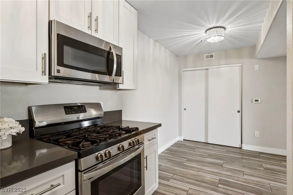 950 Seven Hills, Henderson, NV 89052