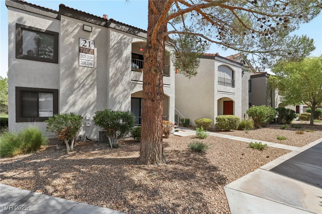 950 Seven Hills, Henderson, NV 89052