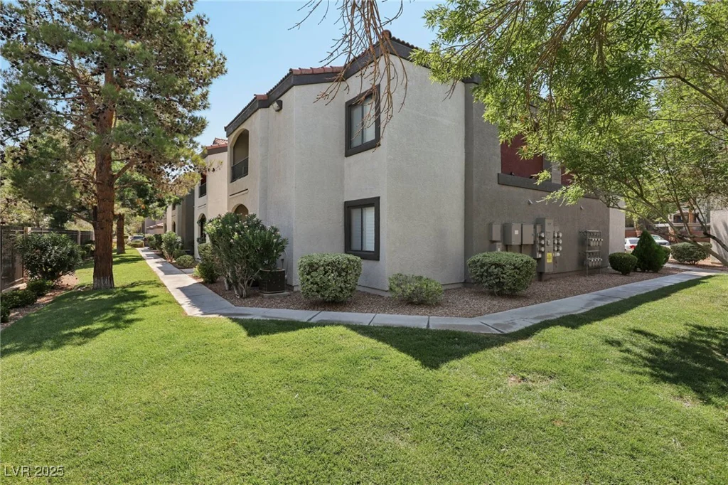 950 Seven Hills, Henderson, NV 89052