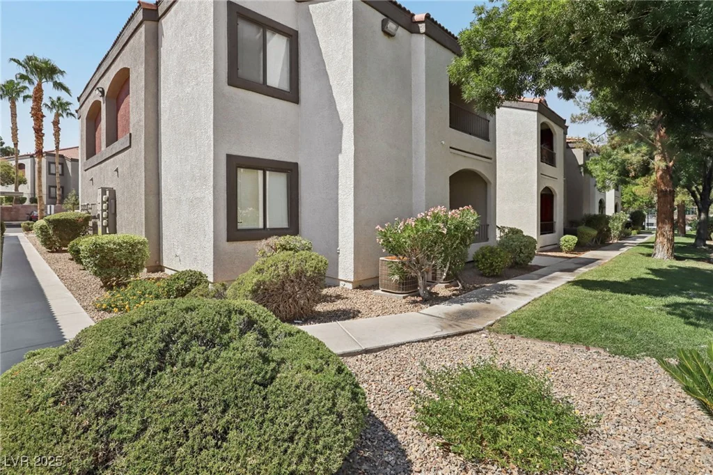 950 Seven Hills, Henderson, NV 89052