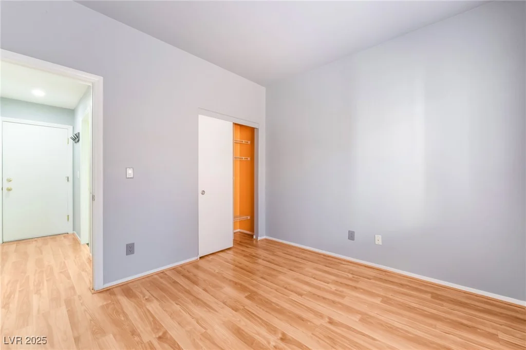 925 Veranda View, Las Vegas, NV 89123